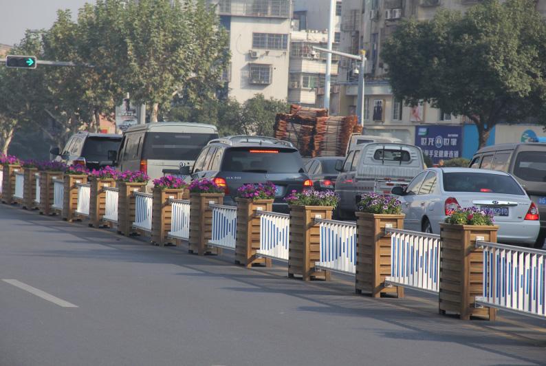 道路護欄價格